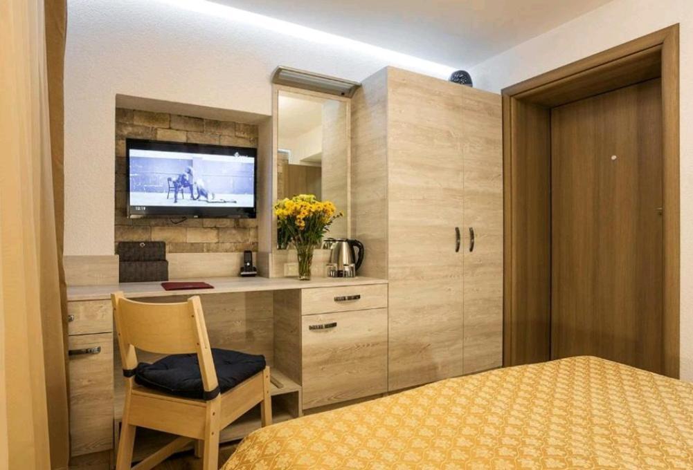 Orange Villa Тирана Экстерьер фото