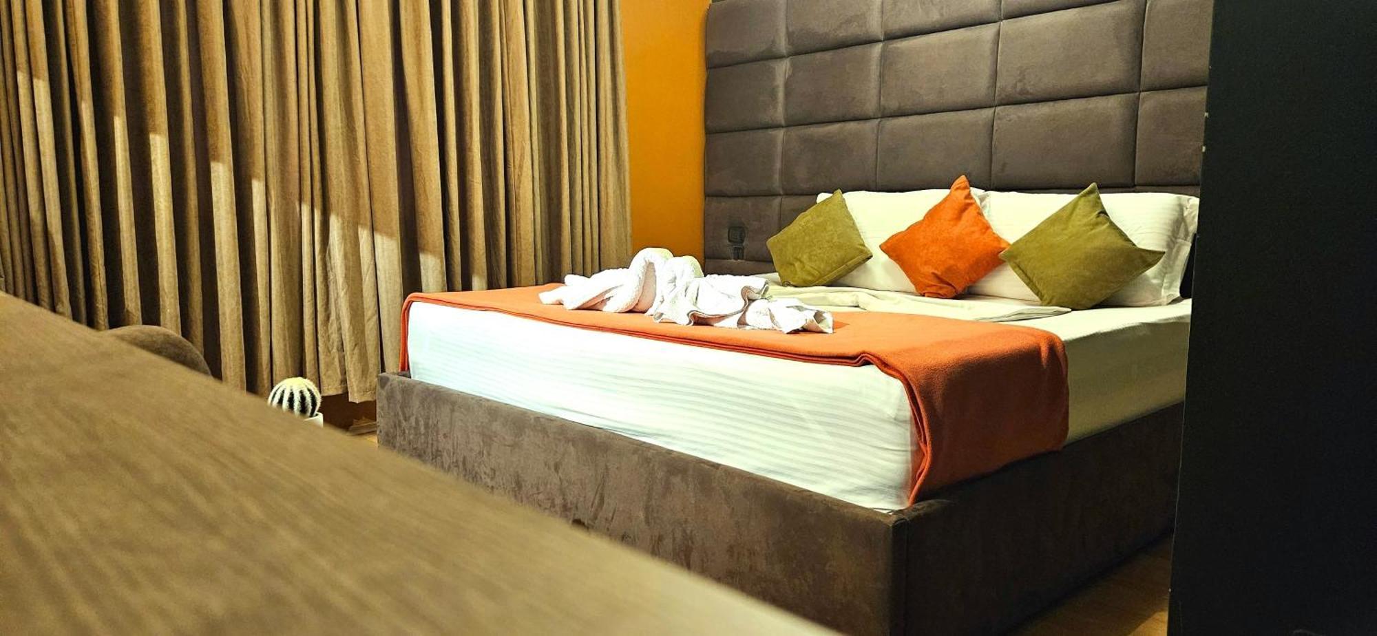 Orange Villa Тирана Экстерьер фото
