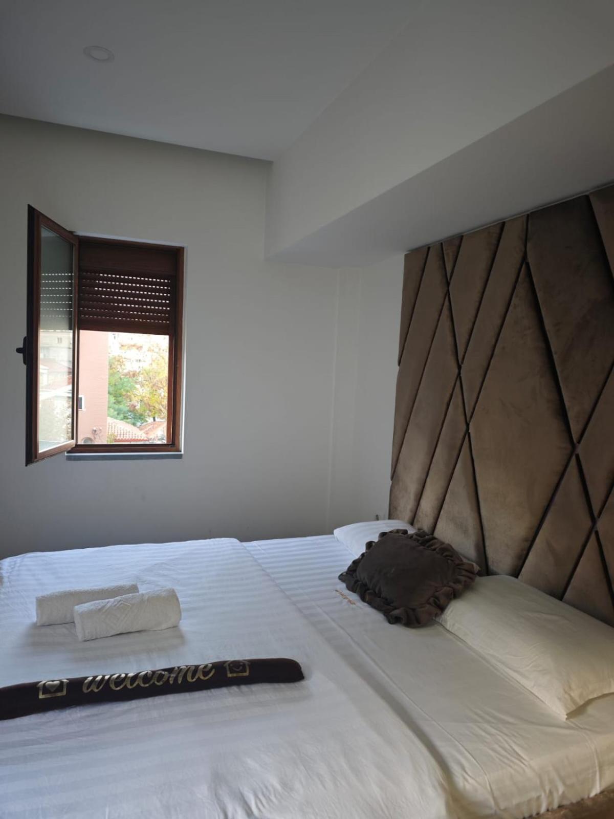 Orange Villa Тирана Экстерьер фото